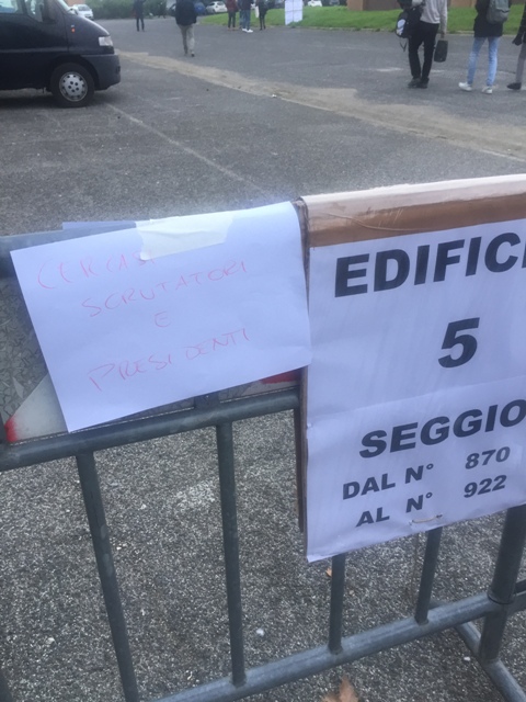 Referendum costituzionale scrutinio seggio estero