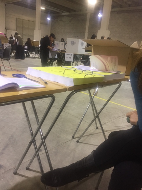 Referendum costituzionale scrutinio seggio estero spoglio