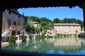 Bagno Vignoni_Piazza delle sorgenti Ph. P.Russo/IT24
