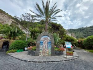 Il parco termale dei Giardini Poseidon a Ischia (Ph. P. Russo/IT24). Il parco termale dei Giardini Poseidon a Ischia (Ph. P. Russo/IT24).