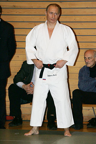 Vladimir Putin in divisa da judoka (CC Wikipedia).