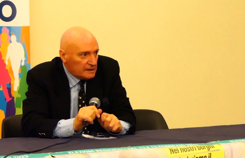 L'economista Gianni De Nicola, candidato alla Regione Lazio durante l'incontro con Assimpresa Lazio del 9 febbraio 2023.