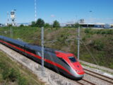Trasporti, aumenti in arrivo per treni e aerei
