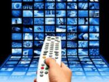 Lo streaming piace, ma nessuno spegne la tv