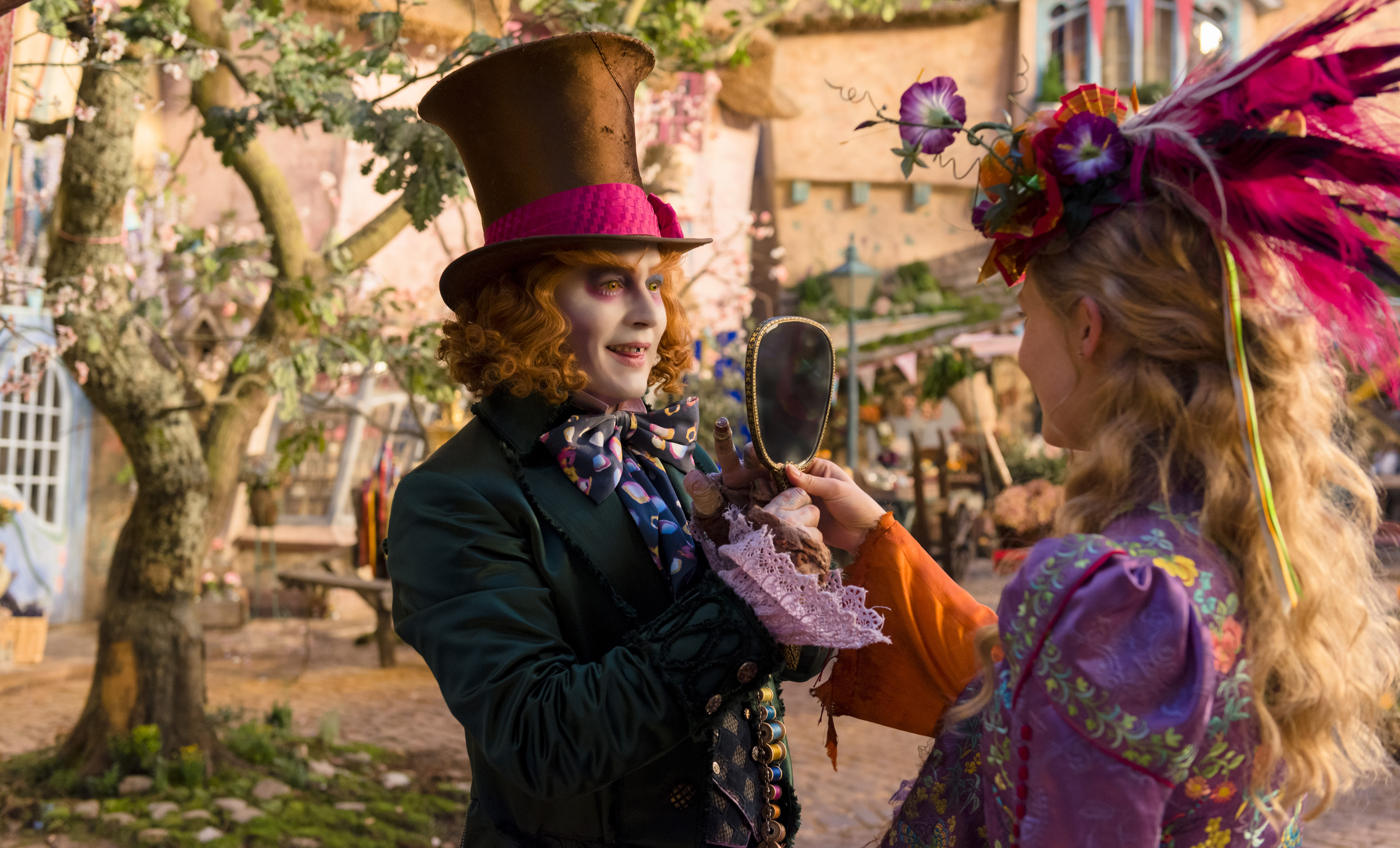 Alice attraverso lo specchio, la nuova avventura Alice attraverso lo specchio, la nuova avventura