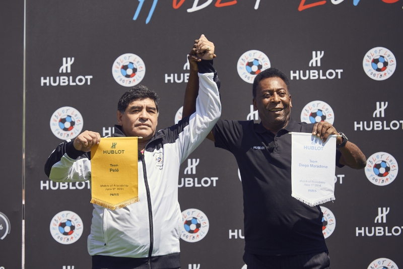 Pelè Maradona, stretta di mano per Euro 2016