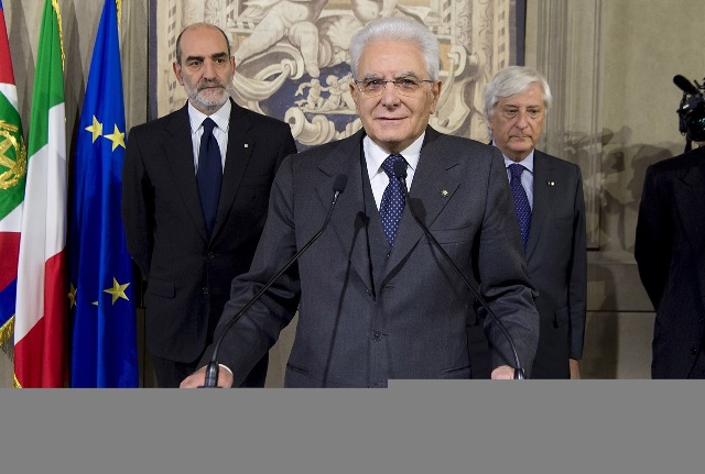 Governo: consultazioni finite, Mattarella prende tempo
