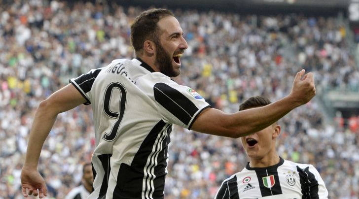 Juve padrona con super Pipita ma Roma e Napoli non mollano