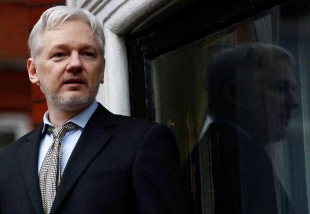 Assange offre su Wikileaks i software che la Cia usa per spiarci attraverso tablet e tv