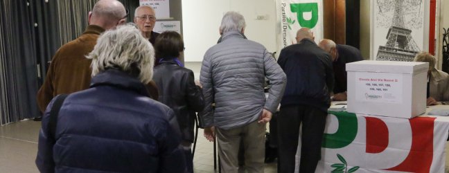 Primarie Pd, ultime dai gazebo. Pochissimi giovani, votano gli anziani