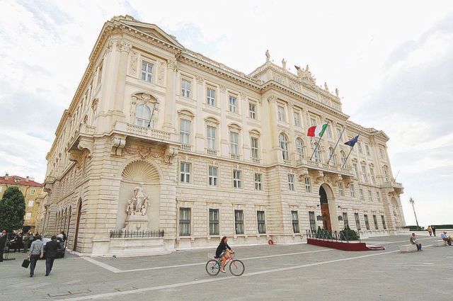 Udine, la Finanza al Mediocredito Fvg: si indaga per bancarotta