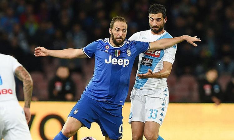 Finisce 1-1 il primo round tra Napoli e Juve. Mercoledì si replica in coppa Italia