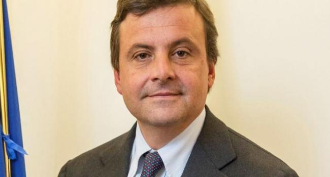 Primarie Pd verso il flop,  Calenda entra nel firmamento dei Palazzi