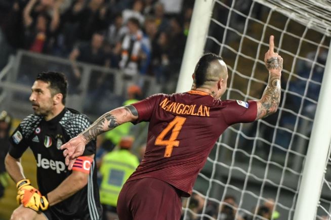 Per la Juve è disfatta all’Olimpico. La festa scudetto è rinviata. Napoli travolgente!
