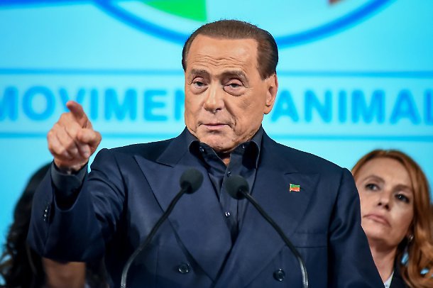 Sfregio alla Istituzione: domani al Colle sale il “Delinquente abituale”
