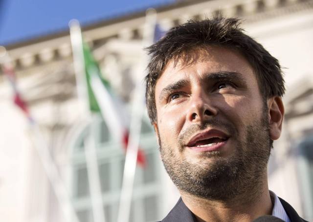 Di Battista fiume in piena contro i mercati