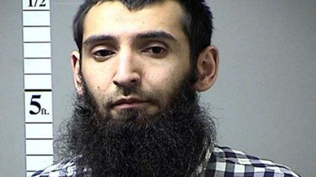 Furgone sulla folla a New York, è terrorismo
