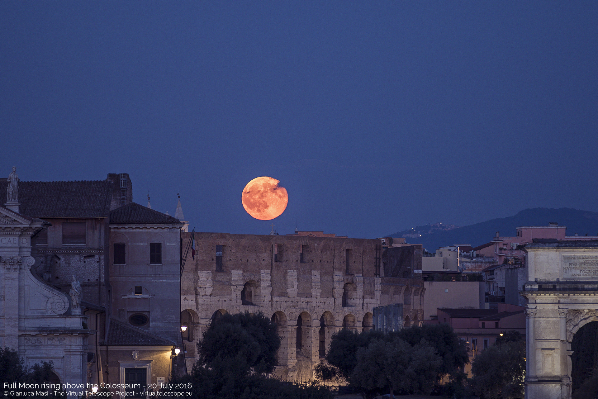Supermoon: il 3 dicembre la Superluna torna nei cieli italiani