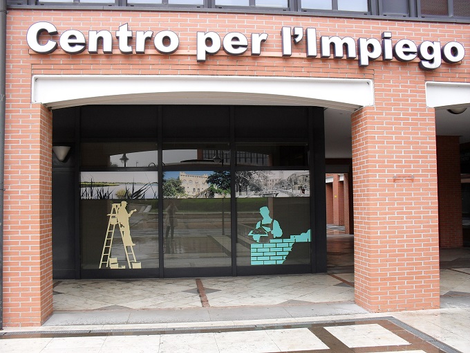 Reddito di cittadinanza e migranti, come l’elefante e la farfalla