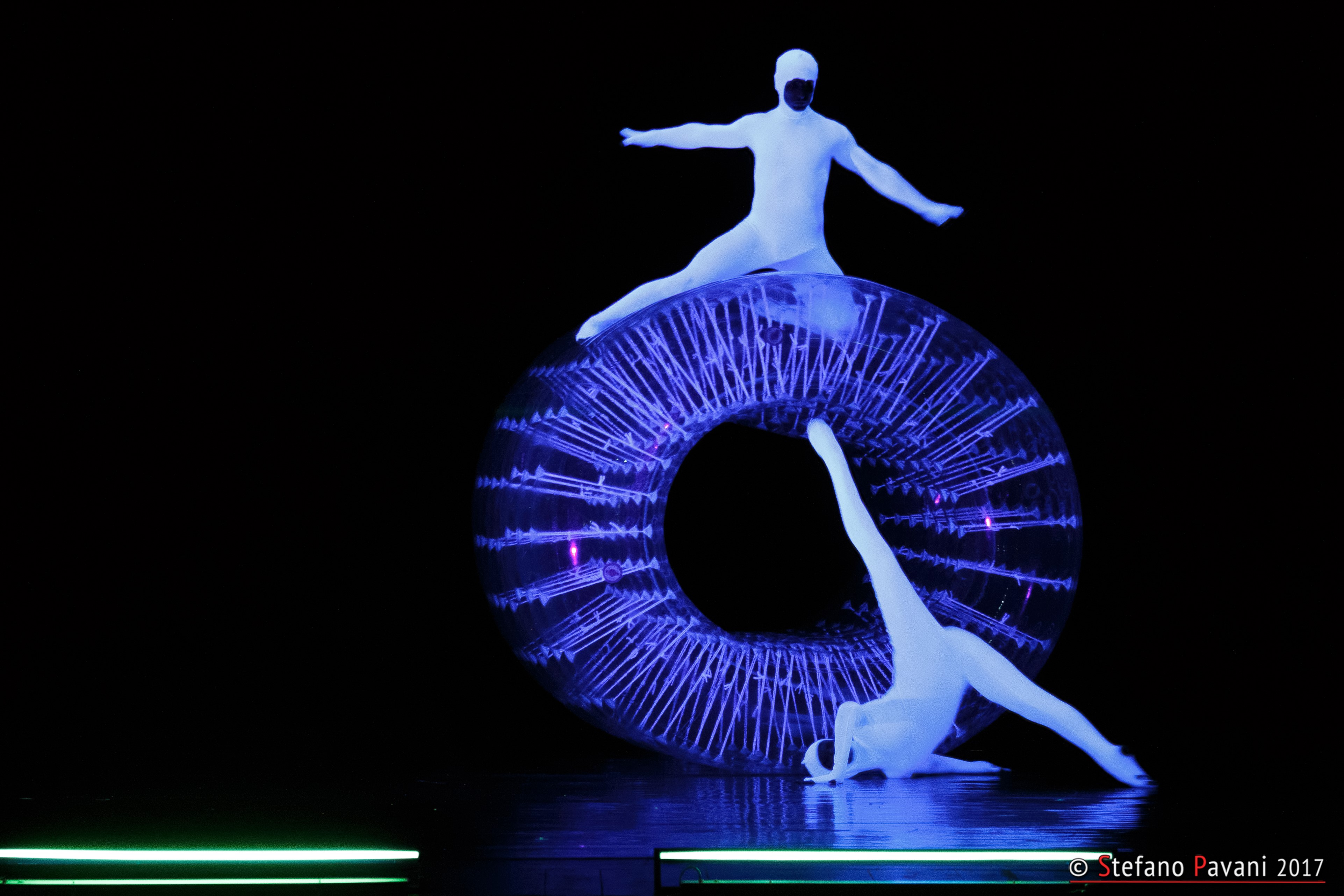 Appuntamento con la danza l'11 marzo al Teatro Verdi di Firenze: in scena Night Garden, spettacolo di Evolution Dance Theater.