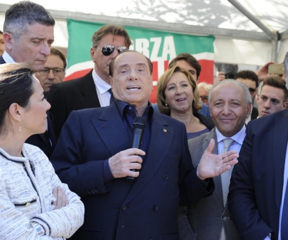 Il delirio di Berlusconi in Molise manda in frantumi il Centrodestra