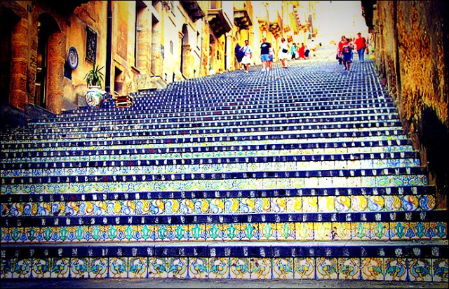 La scala di Santa Maria a Caltagirone (ph. Flickr / Marian Vasquez).