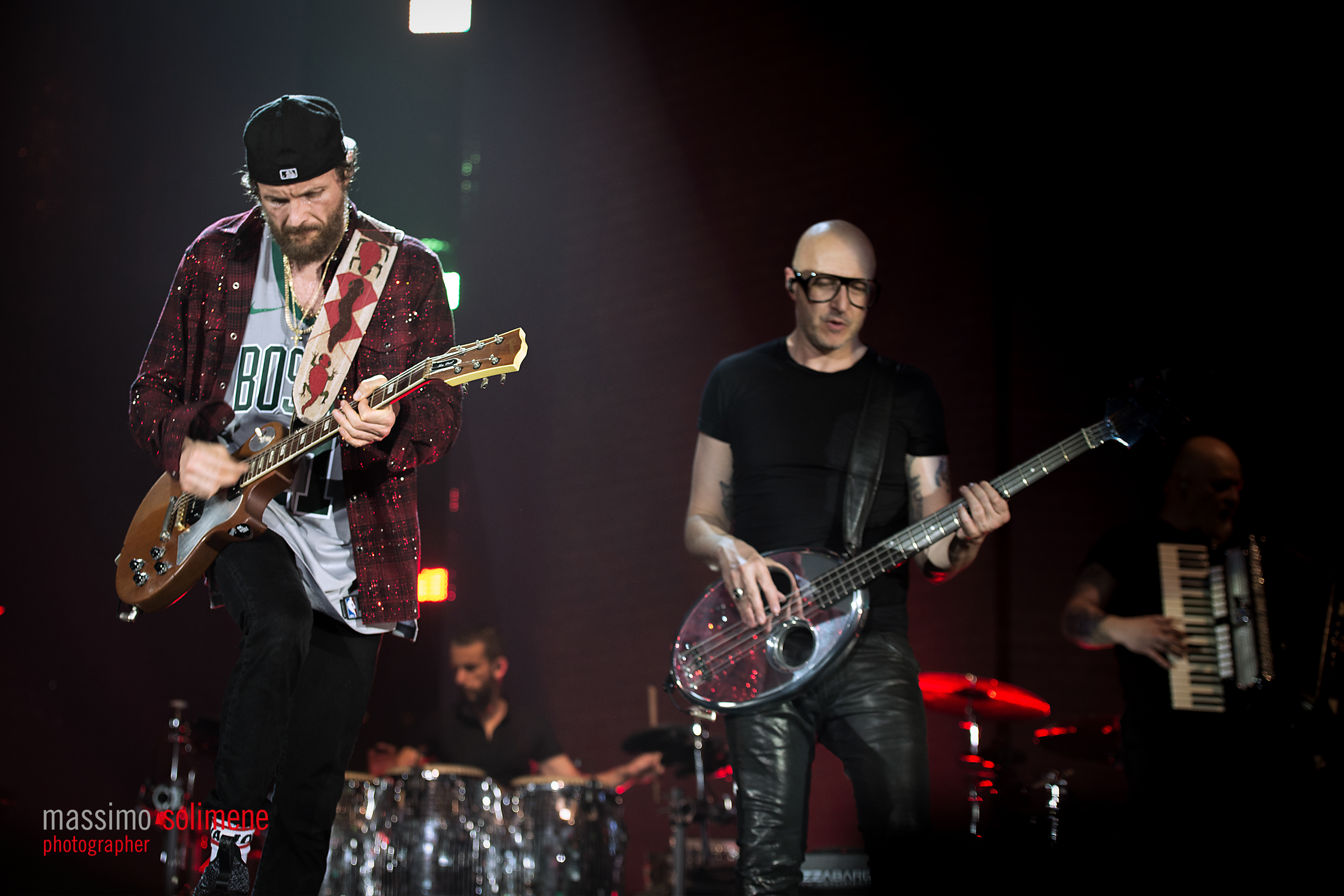 Lorenzo Live Tour: al Palasele ottomila fan in visibilio per Jovanotti