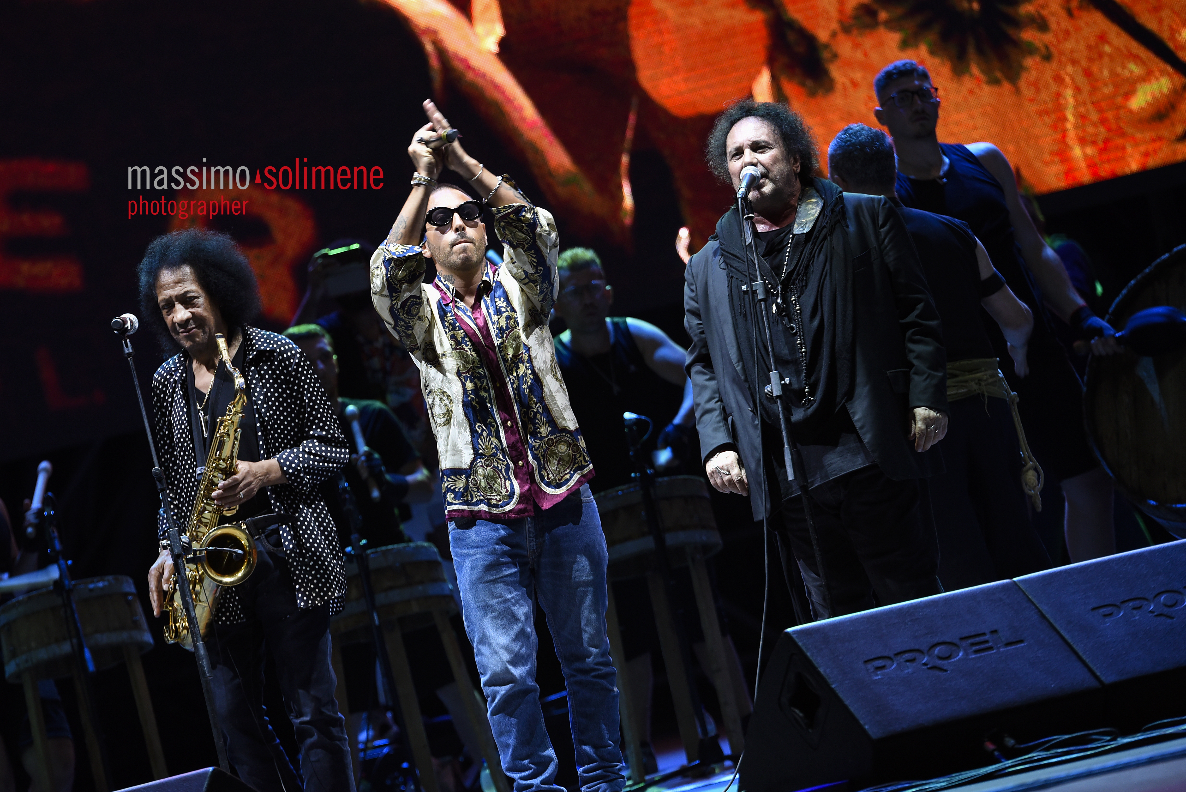 Noisy Naples Fest, all’Arena Flegrea 6mila fan in festa con il groove di Avitabile