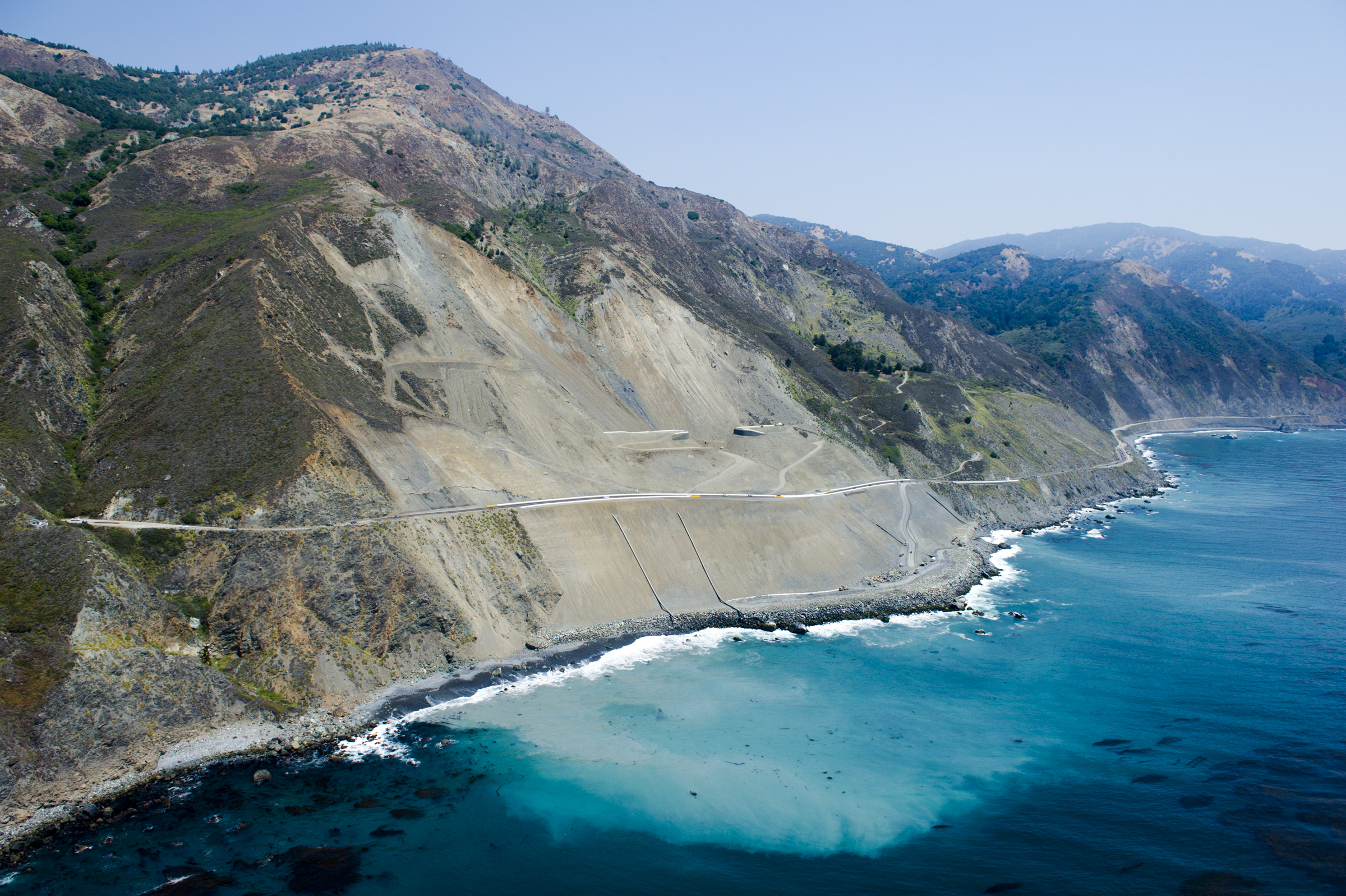 California, riaperta la mitica Highway 1, iconica strada sul Pacifico