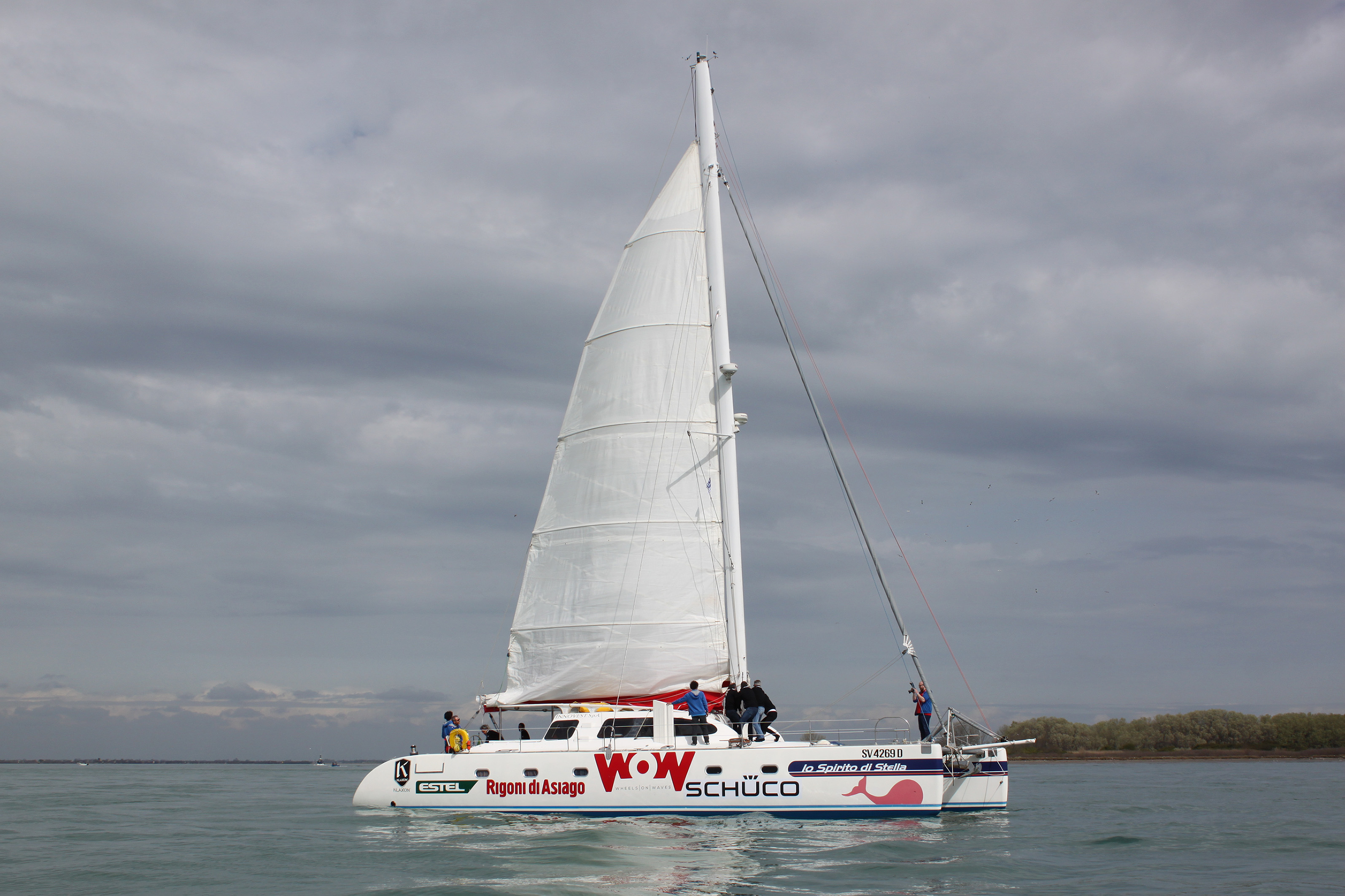 Rientra in porto lo Spirito di Stella, il primo catamarano accessibile ai disabili