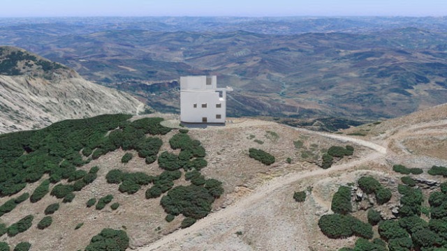 Esa Asi Flyeye telescopio La struttura dell'Asi in cui sarà installato il telescopio Flyeye, a Monte Favara in Sicilia (ph. Esa).