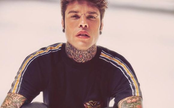 Nuovo singolo per Fedez, dedicato al figlio leone “Prima di ogni cosa”
