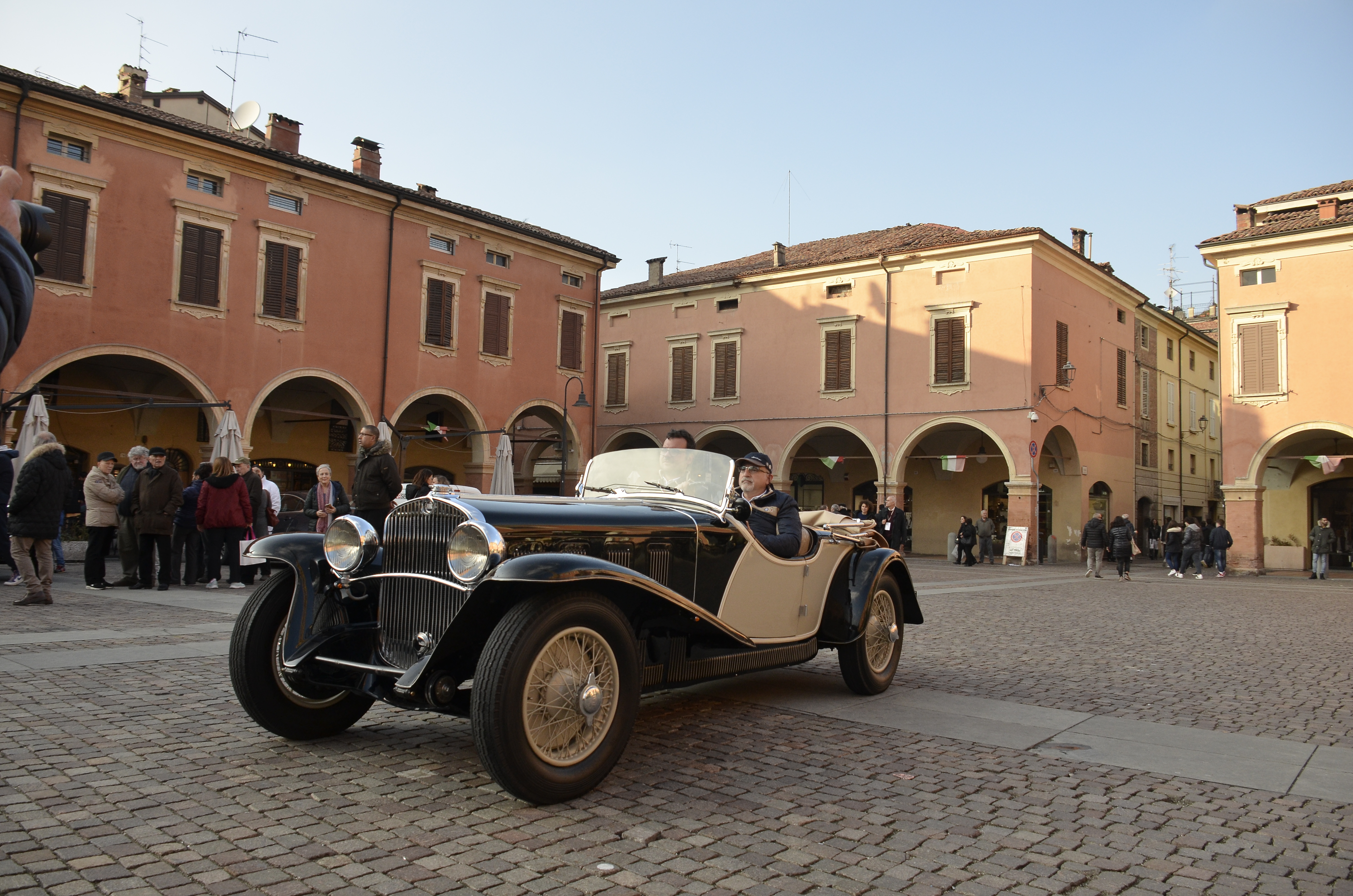 Il Concours d’elegance riporta le auto d’epoca a Salvarola Terme
