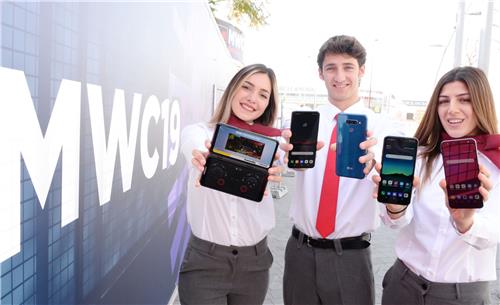 Lg lancia il V50 ThinQ, lo smartphone 5G a doppio schermo