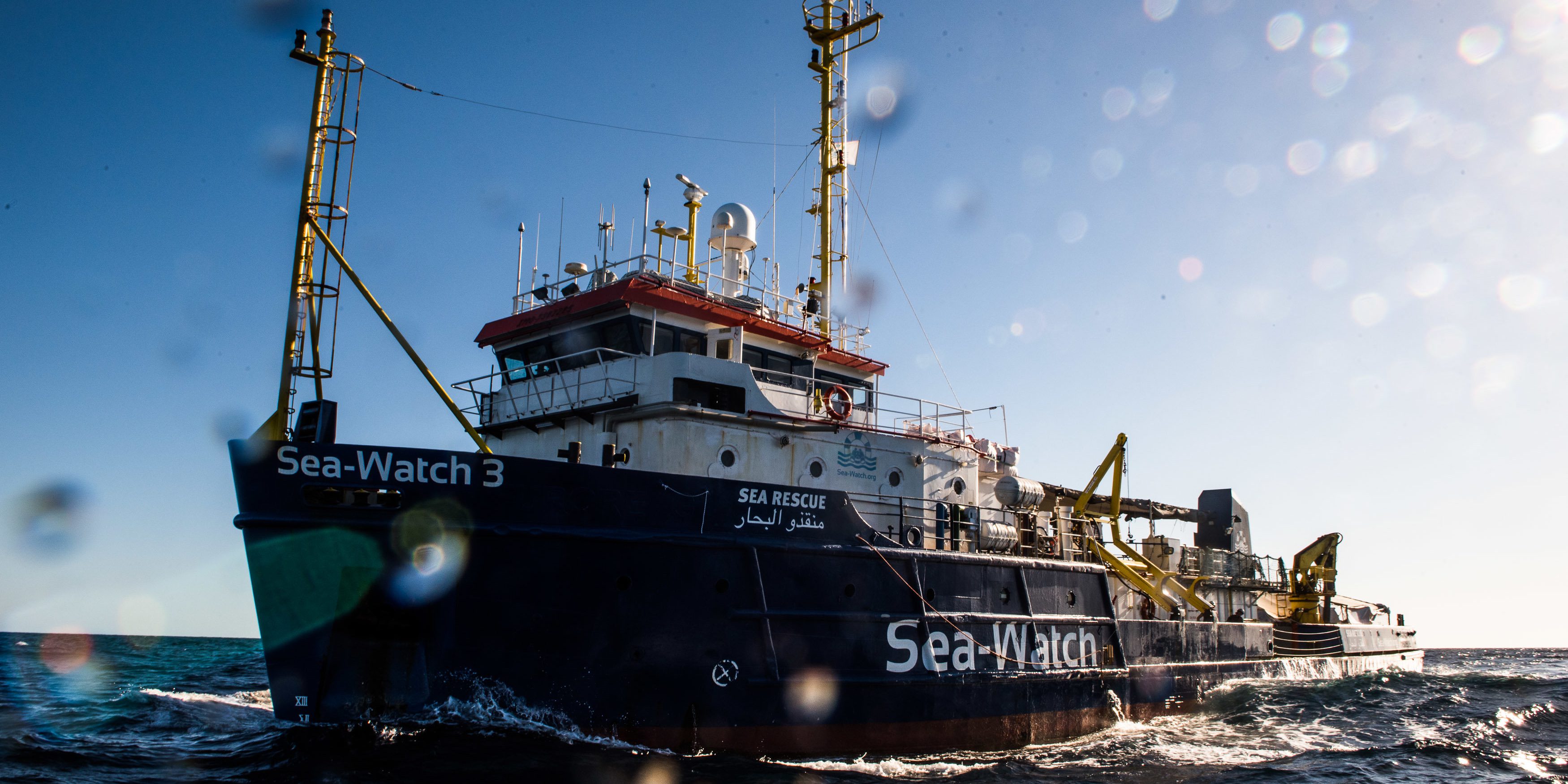 Una opposizione pro migranti fondata sulla dabbenaggine