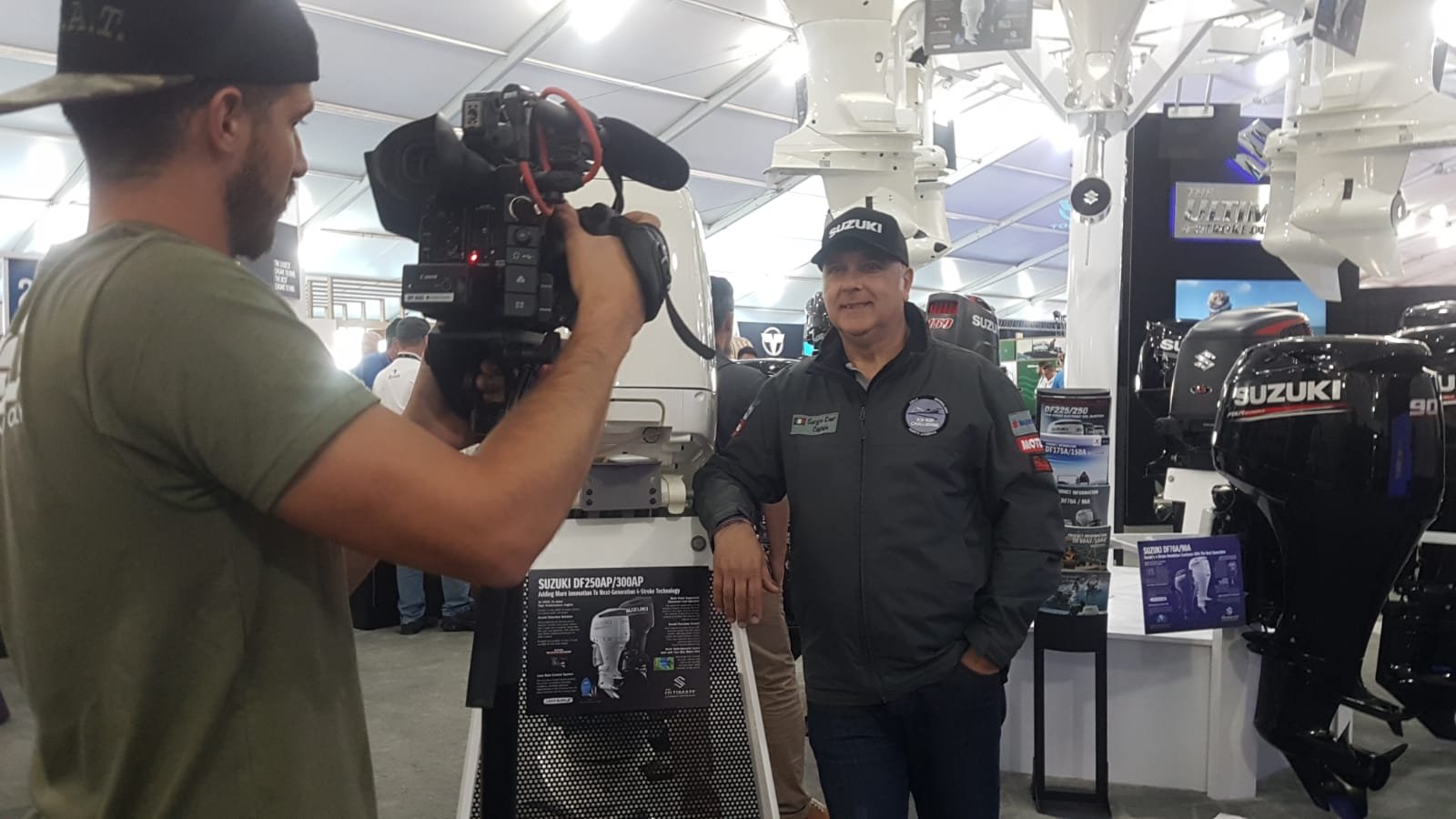Sergio Davì impresa glaciale Miami Boat Show 2019.