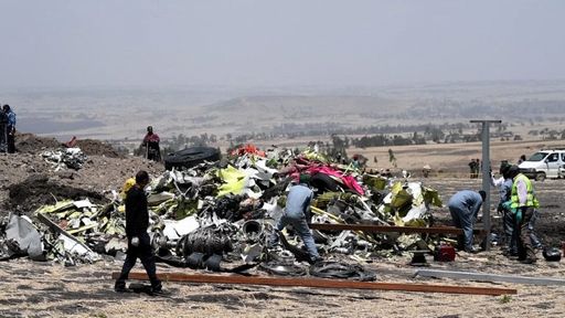 Dopo il disastro Ethiopian, il Boeing 737 Max per ora resta a terra