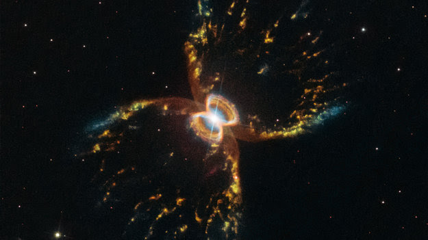 Il telescopio Hubble festeggia 29 anni con le foto del Granchio meridionale