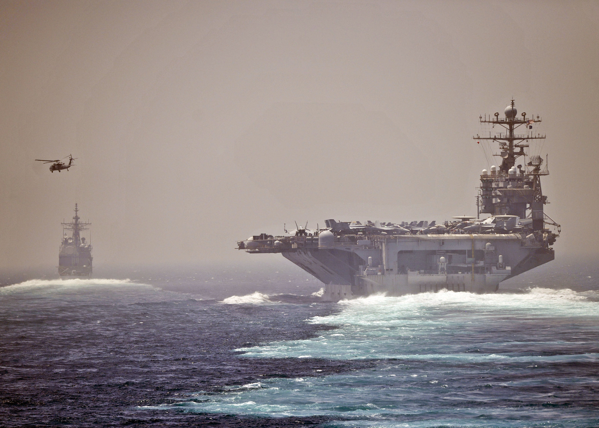 Alta tensione nello Stretto di Hormuz, ma nessuno vuole la guerra