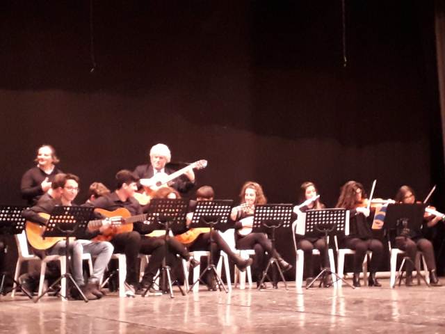 Paestum, le canzoni di Pino Daniele di notte al Parco archeologico