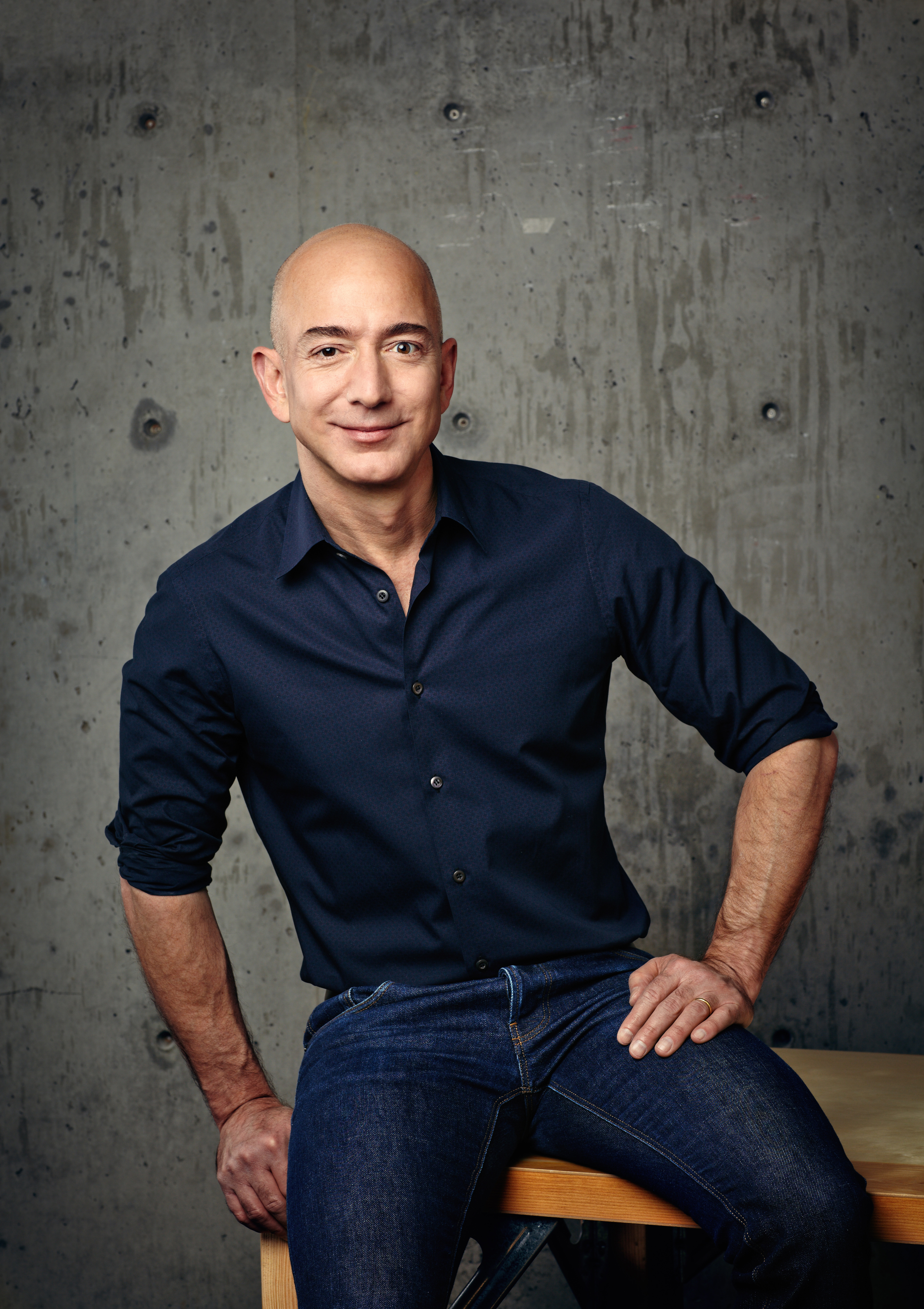 Jeff Bezos abbandona Amazon per conquistare lo spazio