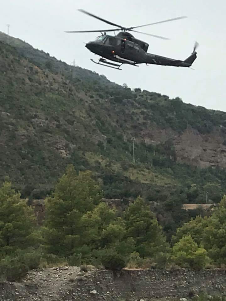 Esercito, un elicottero AB212 del 2° Reggimento AVES “Sirio” trasporta personale e materiale della Protezione Civile e Università di Firenze sullo Stromboli per il monitoraggio del vulcano
