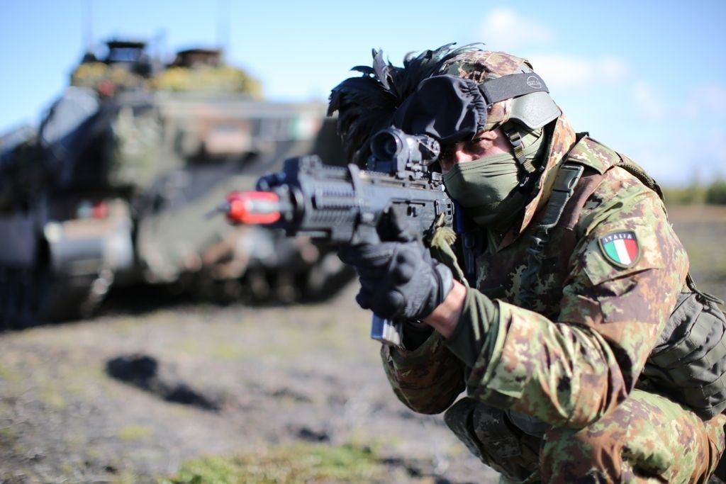 Esercitazione “Silver Arrow”, in Lettonia impegnati per 11 giorni 3 mila militari provenienti da 12 Paesi NATO Esercitazione “Silver Arrow”, in Lettonia impegnati per 11 giorni 3 mila militari provenienti da 12 Paesi NATO
