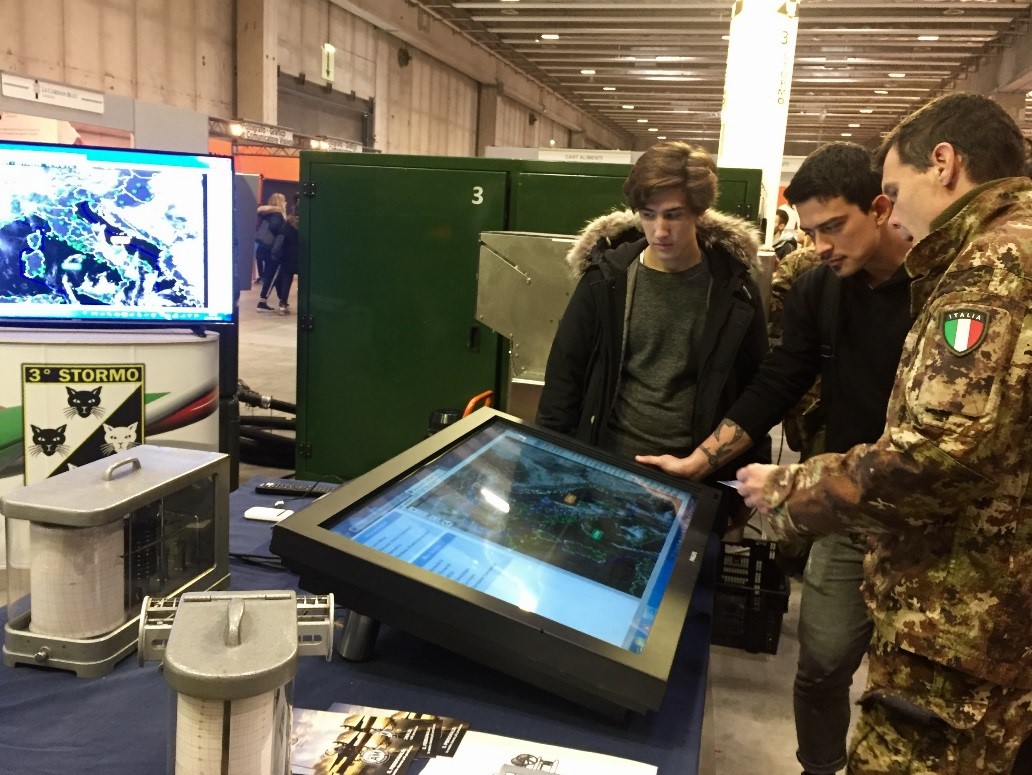 Aeronautica Militare, Il 3° Stormo di Villafranca di Verona e il “Carosello delle Divise”. L’Arma Azzurra tra le uniformi del territorio scaligero in una giornata dedicata ai cittadini del futuro