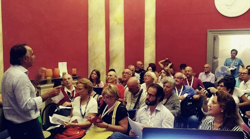 Napoli, scuola di lingua napoletana a Palazzo Venezia