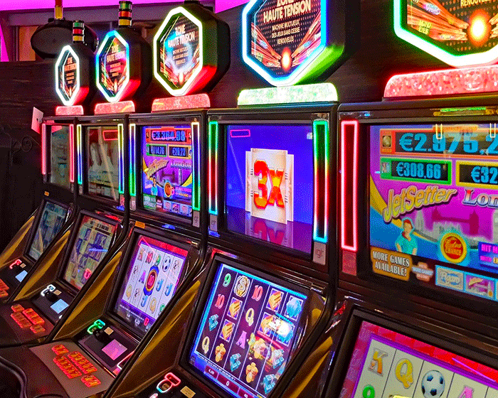 Operazione Cristallo: la Finanza scopre una colossale frode informatica con le slot manomesse