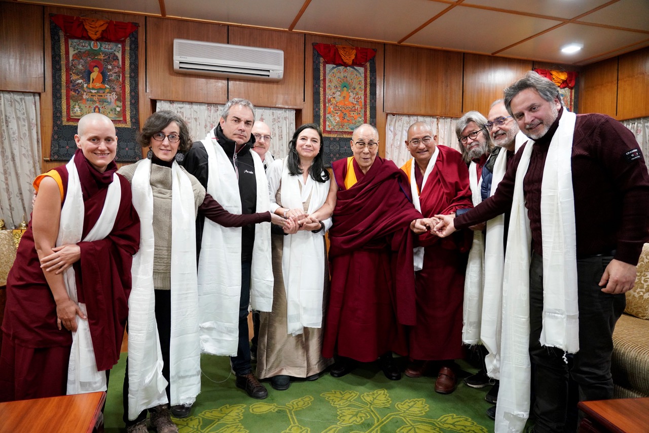 Università di Pisa, ricercatori dell’Ateneo a “casa” del Dalai Lama per presentare i loro studi sulla meditazione