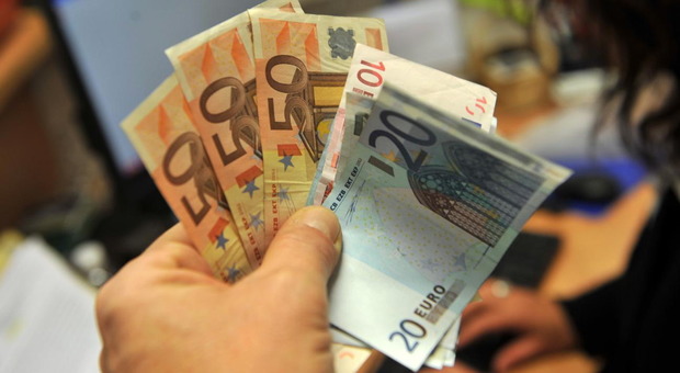 L’OECD Avverte: Crescita Positiva ma Fragile, l’Inflazione Resta un Rischio Chiave