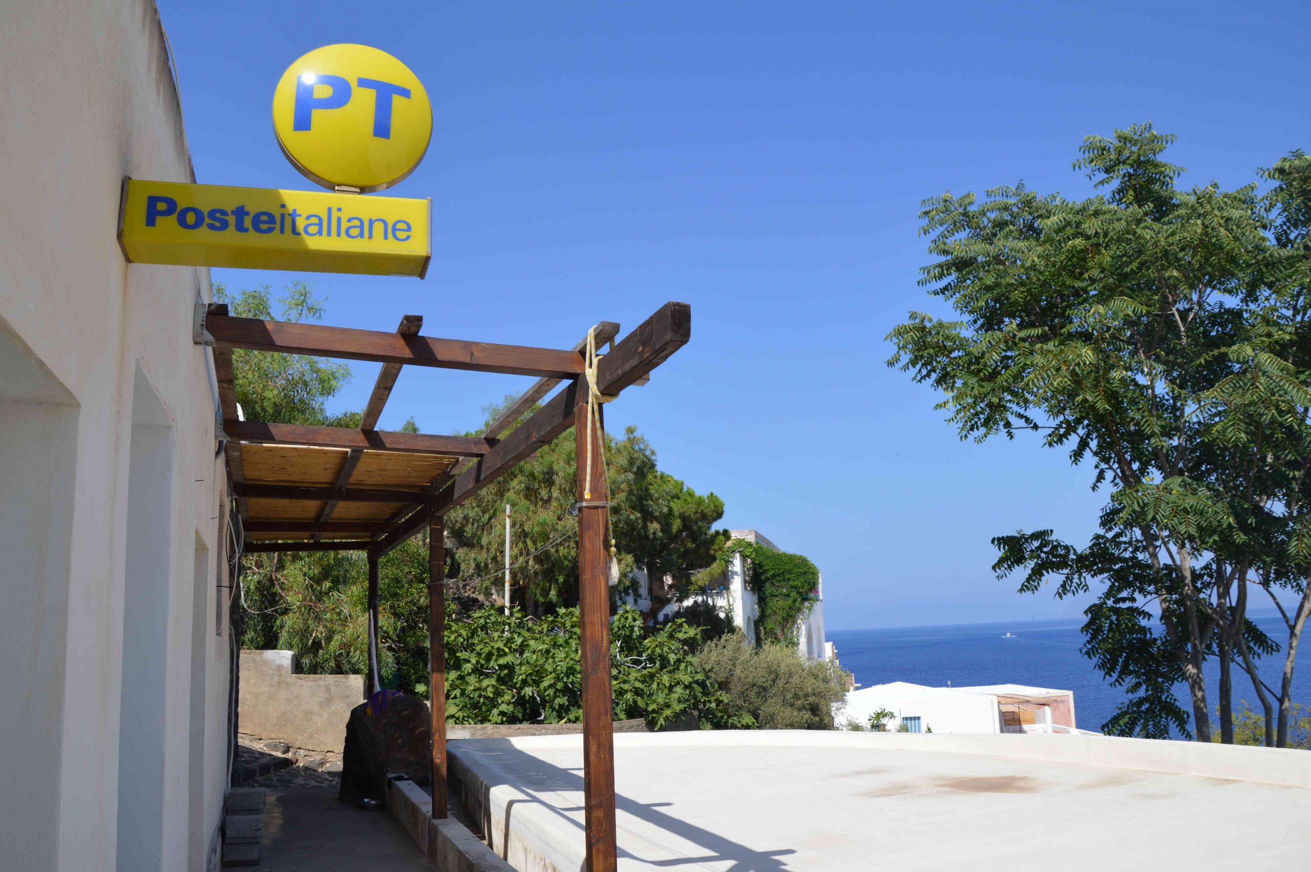 Scorcio dell'isola di Alicudi (Ph. P.Russo/IN24).