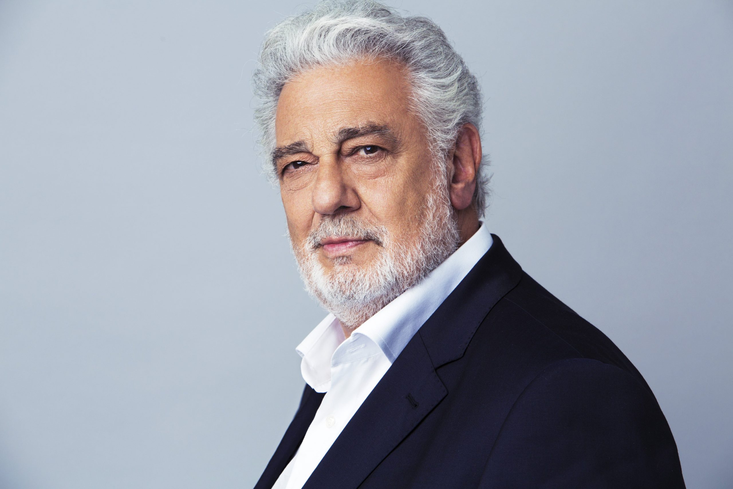 Placido Domingo (Ph. © Pedro Walker).